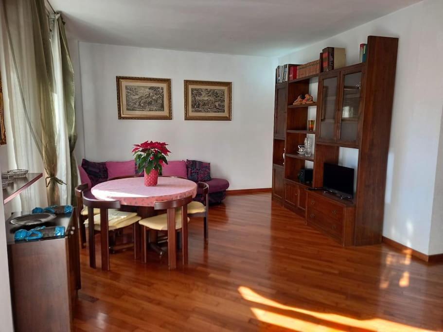 شقة Casa Lola ليفورنو المظهر الخارجي الصورة